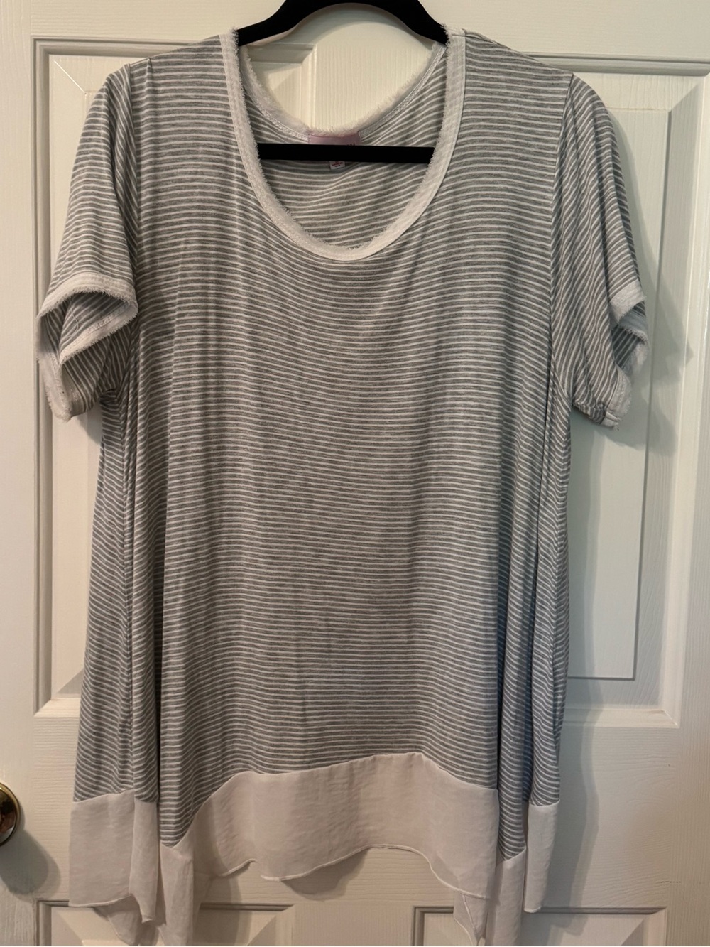 Women's Gray Striped Short-Sleeve Tunic Top